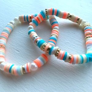 Bohemian clay bead braclet colorful stretch gold tone rings white pearls